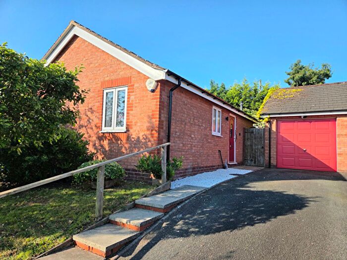 2 Bedroom Bungalow For Sale In Willow Drive, Gobowen, Oswestry, SY11