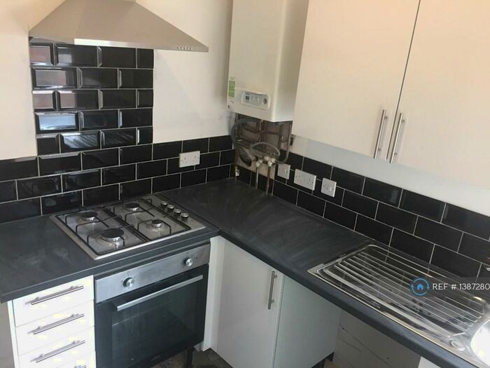 3 Bedroom Terraced House To Rent In Rodney Street, Birkenhead, CH41