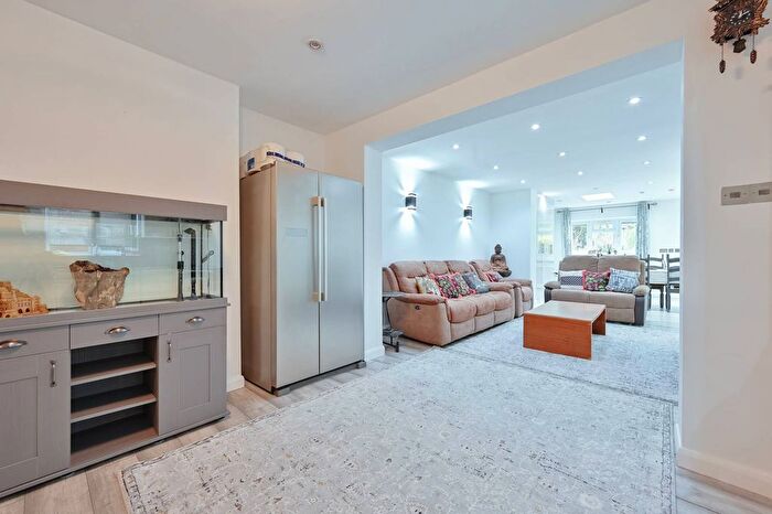 4 Bedroom Detached House For Sale In Roughdown Avenue, Hemel Hempstead, HP3