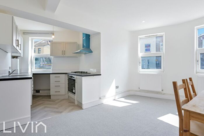 1 Bedroom Flat For Sale In Eardley Road, London, SW16