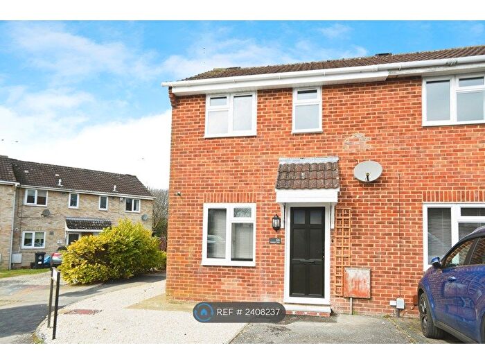 2 Bedroom End Of Terrace House To Rent In Hadleigh Close, Westlea, Swindon, SN5