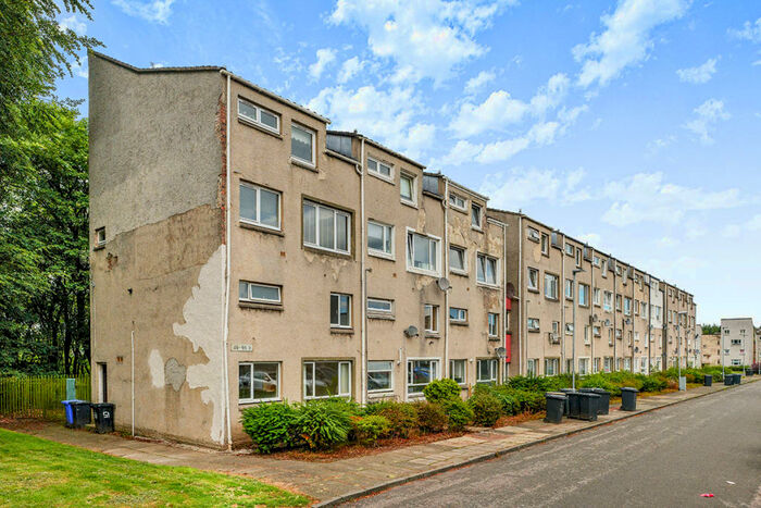 3 Bedroom Flat To Rent In Spruce Road, Cumbernauld, Glasgow, G67