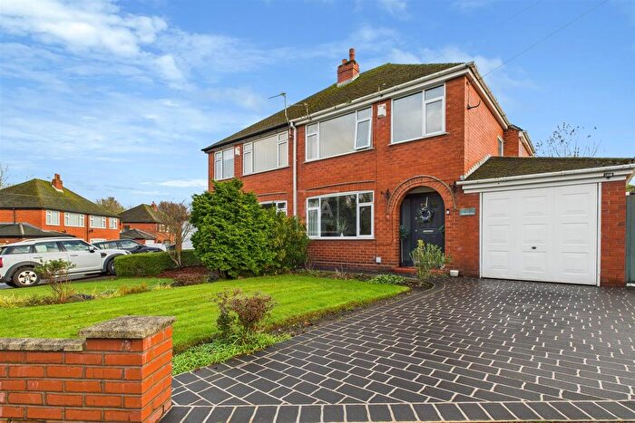 3 Bedroom Semi Detached House For Sale In Chestnut Avenue, Great Sankey, Warrington, WA5