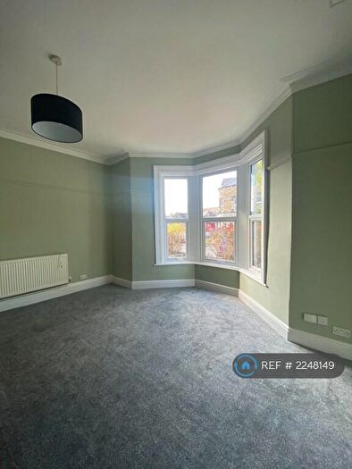 1 Bedroom Flat To Rent In Mayfield Grove, Harrogate, HG1