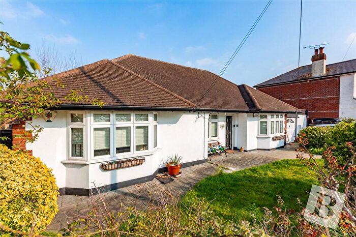 4 Bedroom Detached Bungalow For Sale In Belmont Avenue, Wickford, Essex, SS12