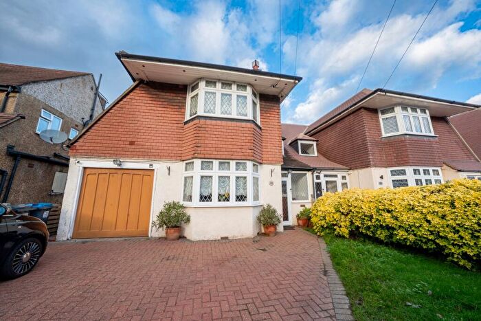 3 Bedroom Semi Detached House For Sale In Shirley Way, Shirley, Croydon, CR0