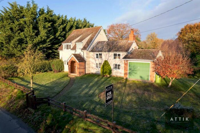 3 Bedroom Cottage For Sale In Low Road, Bramfield, Halesworth, IP19