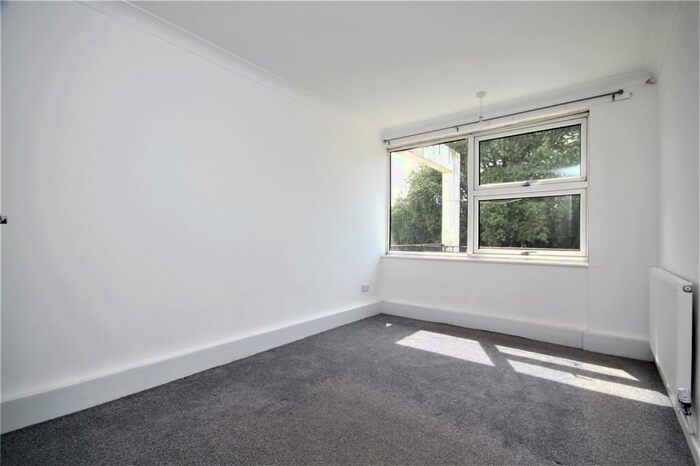 2 Bedroom Apartment To Rent In Cricketers Parade, Broadwater Street West, Worthing, West Sussex, BN14