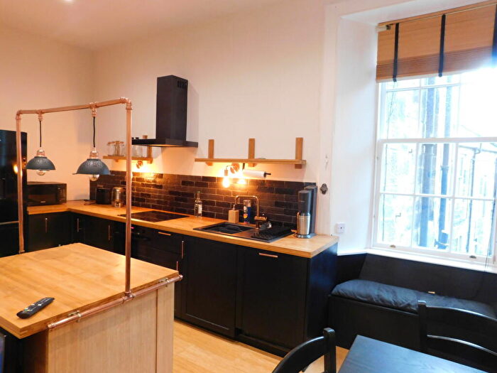 2 Bedroom Flat To Rent In , Sciennes Road, Edinburgh, EH9