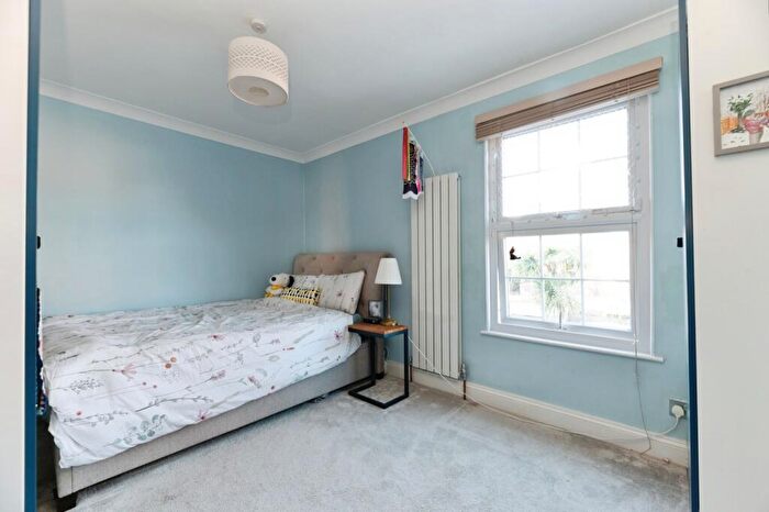 2 Bedroom Terraced House For Sale In Sydney Road, Sutton, SM1