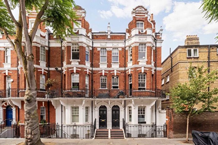 Studio For Sale In Cheyne Row, Chelsea, SW3