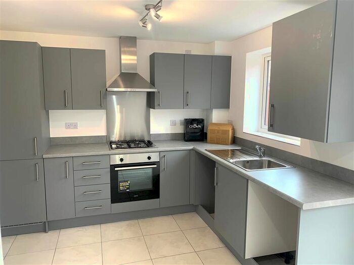 3 Bedroom Property To Rent In Papplewick Lane, Hucknall, Nottingham, NG15