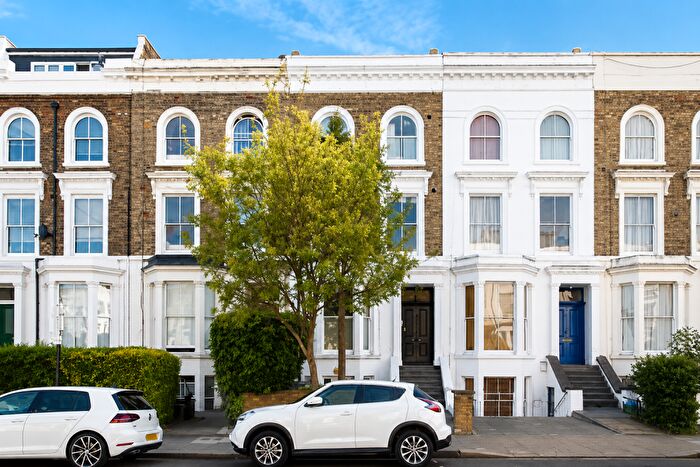 Studio To Rent In Yonge Park, London, N4
