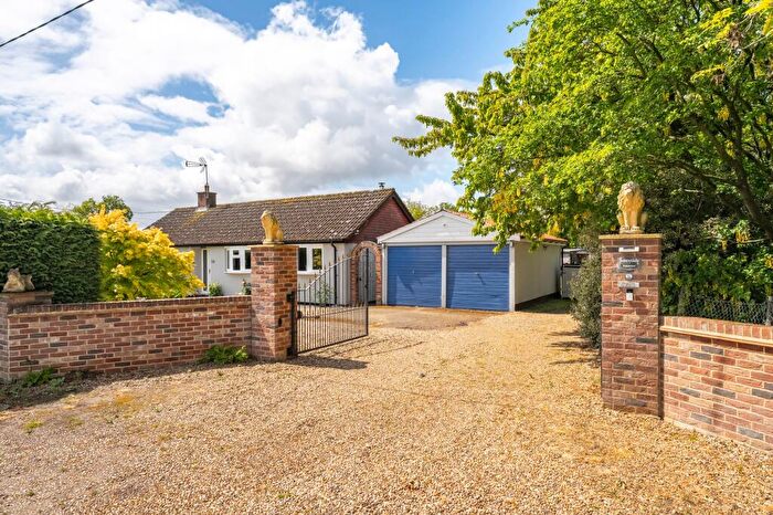 3 Bedroom Detached Bungalow For Sale In Hingham Road, Great Ellingham, NR17