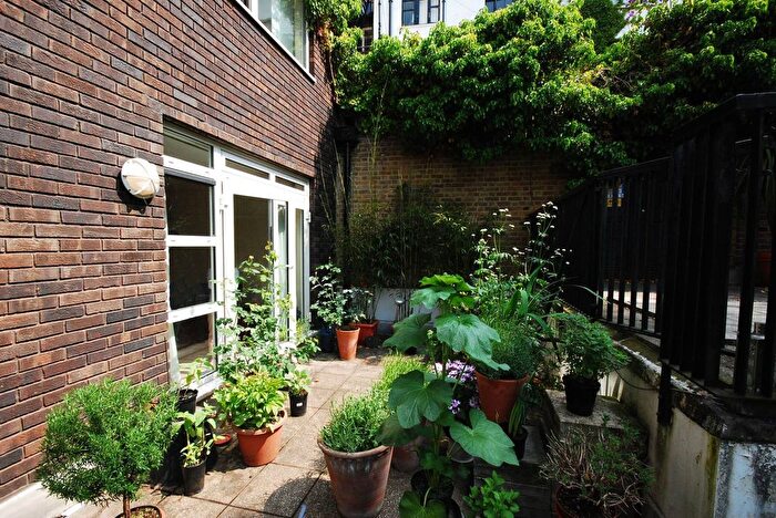 2 Bedroom Flat To Rent In Marlborough Place, St John's Wood, London, NW8