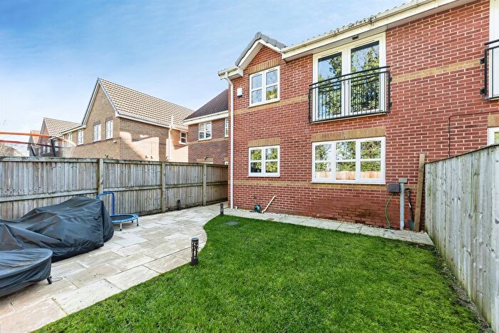 2 Bedroom Property For Sale In Fir Tree Court, Knottingley, WF11