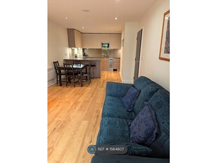 2 Bedroom Flat To Rent In Beaufort Park, London, NW9