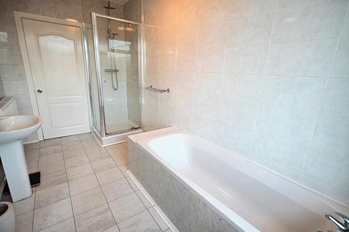 2 Bedroom Property To Rent In Market Street, Whitworth, OL12