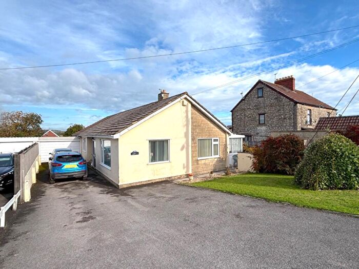 4 Bedroom Detached Bungalow For Sale In Park Road, Paulton, Bristol, Somerset, BS39