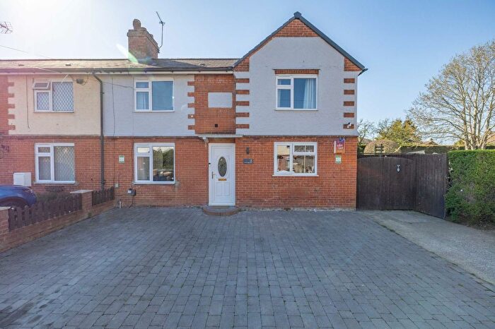 3 Bedroom Semi Detached House For Sale In Kither Road, Ashford, Kent, TN23