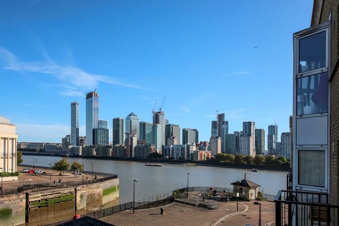 1 Bedroom Apartment For Sale In Princes Court, Surrey Quays, SE16