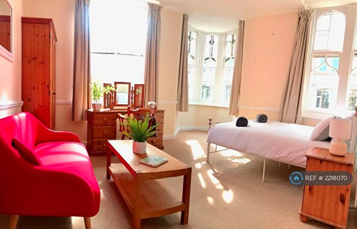 3 Bedroom Flat To Rent In Digby Chambers, Bournemouth, BH1