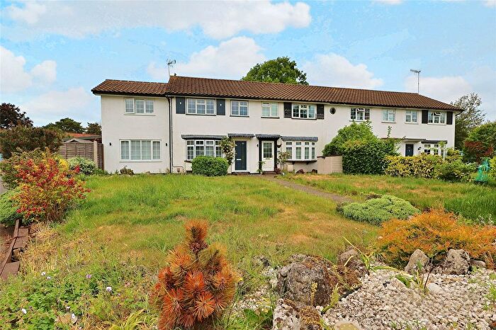 4 Bedroom Semi-Detached House To Rent In Church Road, Byfleet, West Byfleet, Surrey, KT14