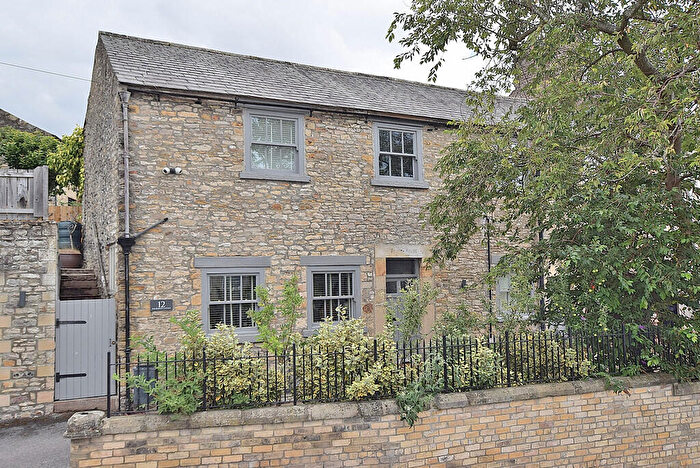 3 Bedroom Semi-Detached House To Rent In Hurgill Road, Richmond, DL10