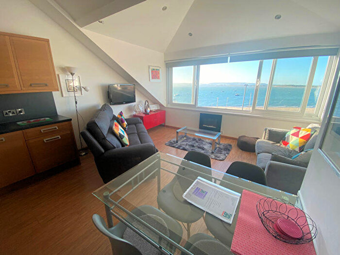 1 Bedroom Apartment For Sale In Otago Glandovey Terrace, LL35