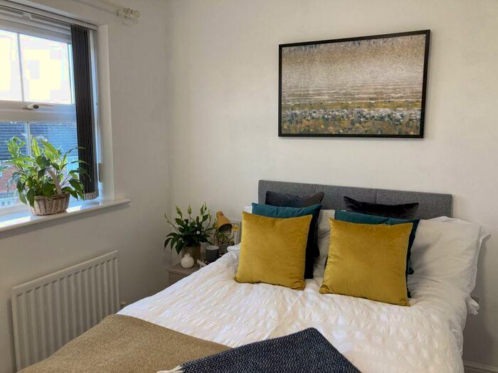 House Of Multiple Occupation To Rent In Jackdaw Road, Corby, NN18