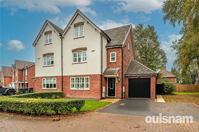 4 Bedroom Semi-Detached House For Sale In Woodlands Drive, Selly Oak, Birmingham, B29