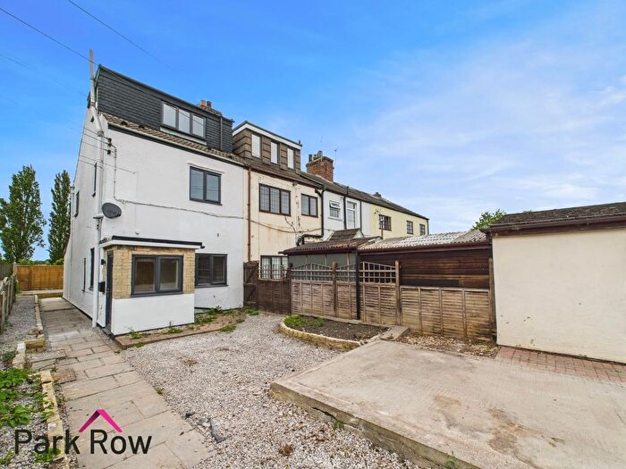 2 Bedroom End Terrace House For Sale In Brooklands, South Milford, Leeds, LS25