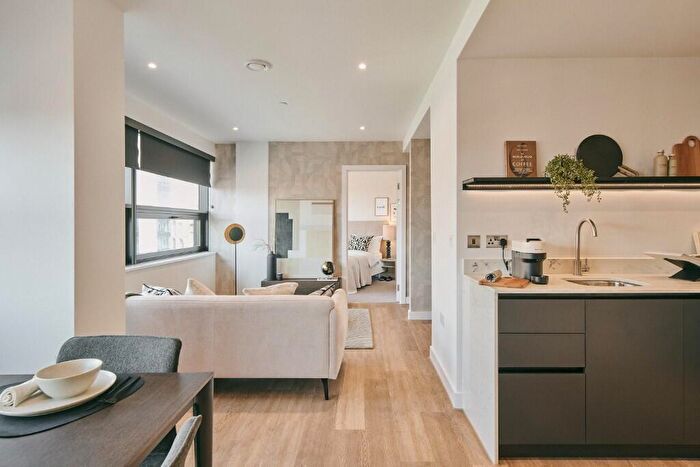 1 Bedroom Apartment To Rent In The Octagon, Birmingham, B3