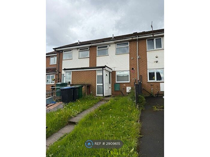 2 Bedroom Terraced House To Rent In Glenlee Road, Bradford, BD7