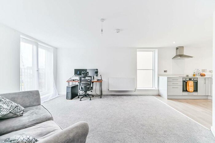 1 Bedroom Flat For Sale In Selsdon Road, South Croydon, South Croydon, CR2
