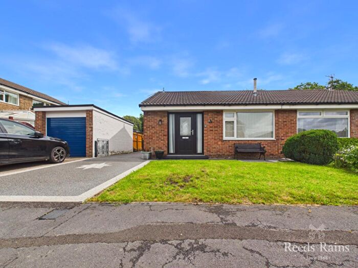 2 Bedroom Bungalow For Sale In Oakfield Crescent, Bowburn, Durham, DH6