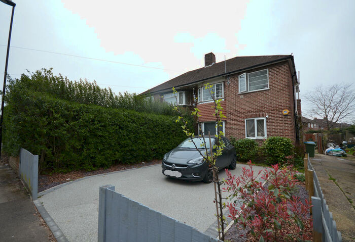 2 Bedroom Maisonette To Rent In Merryoak Road, Southampton, Hampshire, SO19