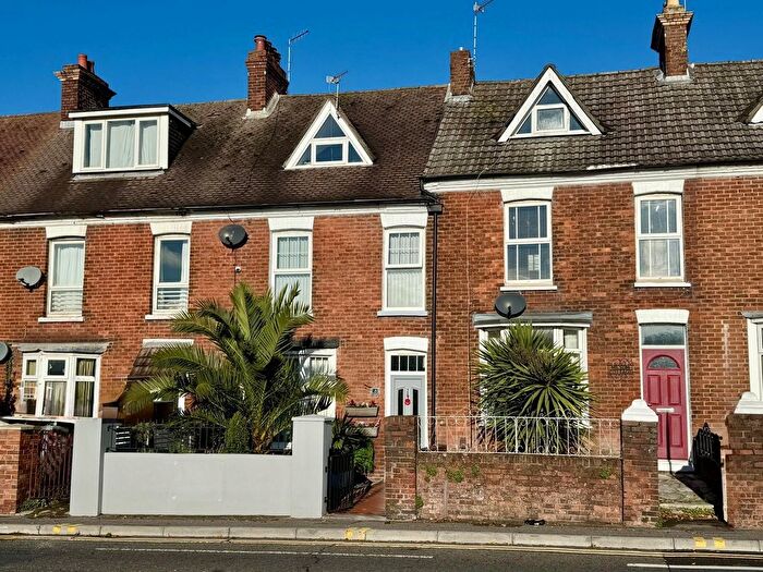 3 Bedroom Terraced House For Sale In Longfleet Road, Poole, BH15