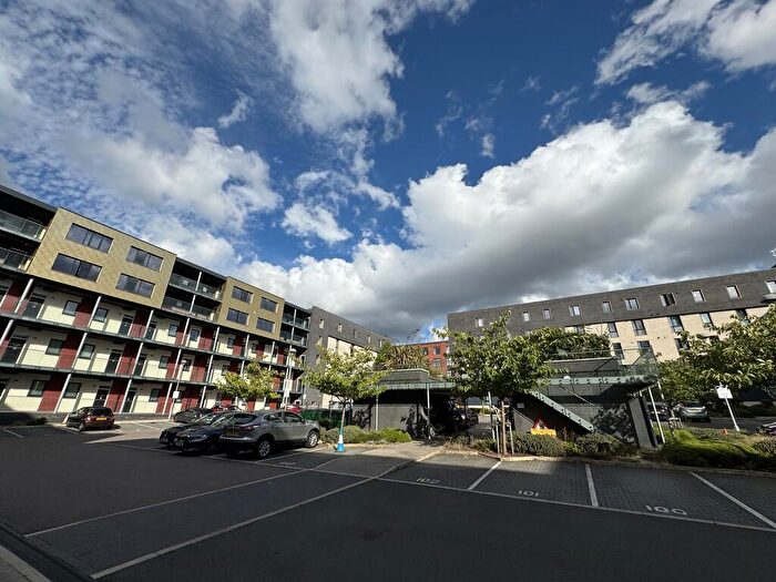 1 Bedroom Apartment To Rent In Fabrick Square, Lambard Street, B12