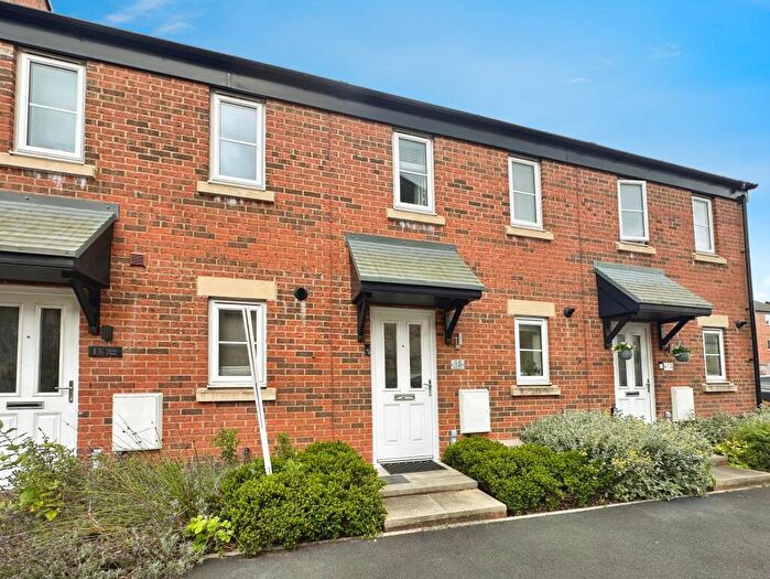 2 Bedroom Mews To Rent In Abram Close, Lancaster, LA1