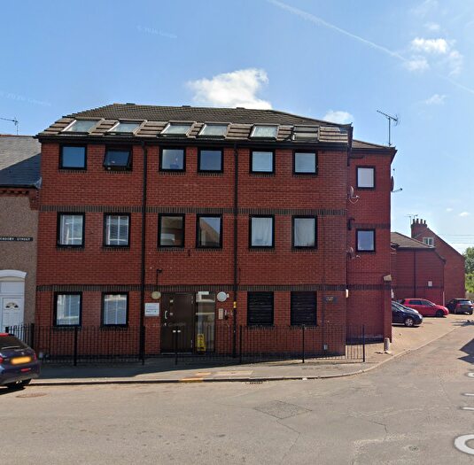 3 Bedroom Flat To Rent In Gadsby Court, Gadsby Street, Nuneaton, Warwickshire, CV11