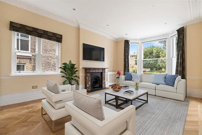 3 Bedroom Flat For Sale In Priory Road, South Hampstead, NW6