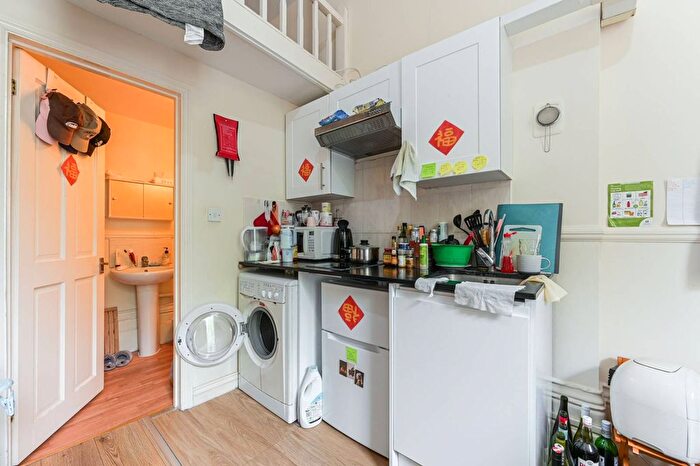Studio To Rent In Cromwell Road, Kensington, London, SW5