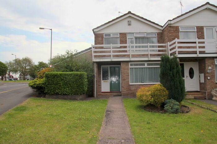 5 Bedroom Property To Rent In Manor Court Drive, Bristol BS7