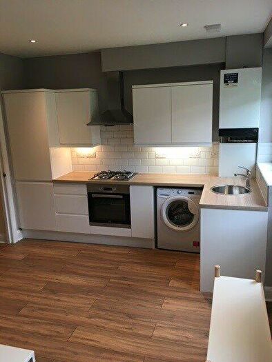 1 Bedroom Flat To Rent In Linacre Road, Willesden, NW2
