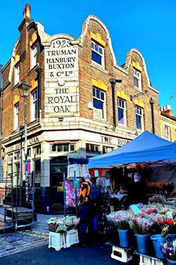 1 Bedroom Flat For Sale In Diss Street, Columbia Road, London, E2
