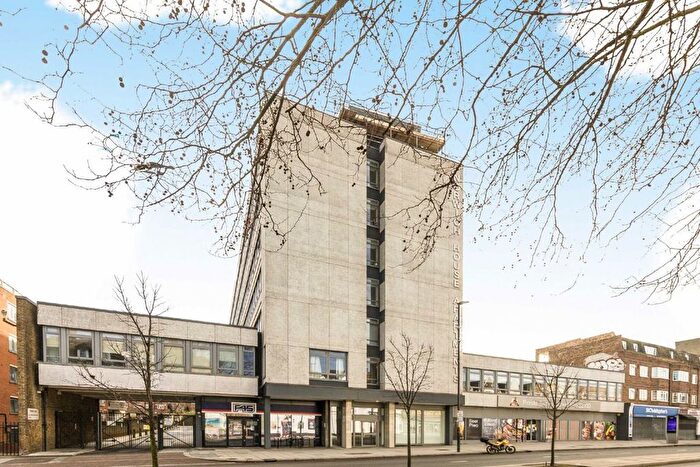 Studio To Rent In Streatham High Road, Streatham, SW16