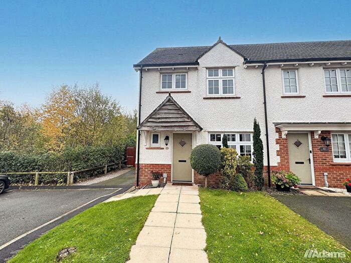 3 Bedroom Semi Detached House For Sale In St Wilfreds Road, Widnes, WA8