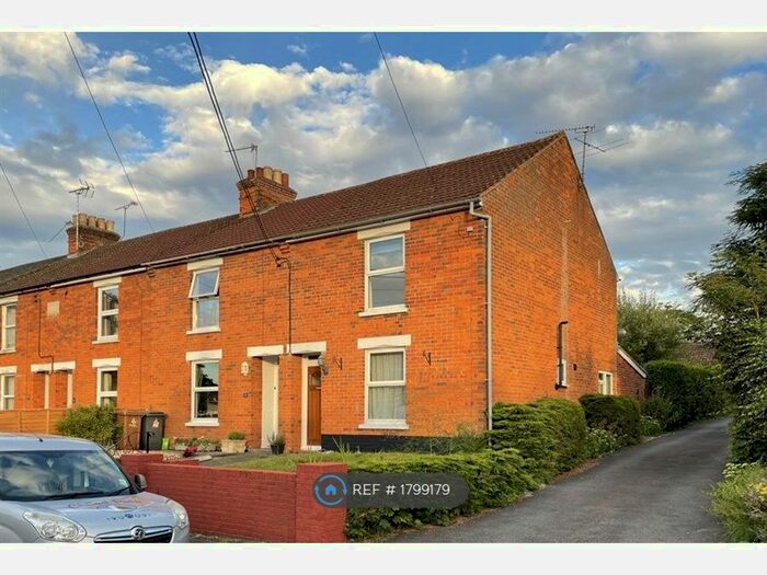 2 Bedroom End Of Terrace House To Rent In Love Lane, Andover, SP10