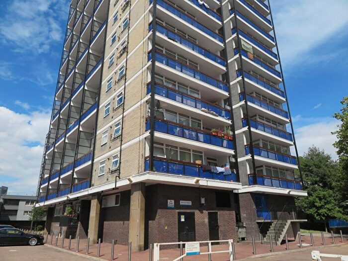 2 Bedroom Apartment To Rent In Rotherhithe New Road, Surrey Quays, SE16